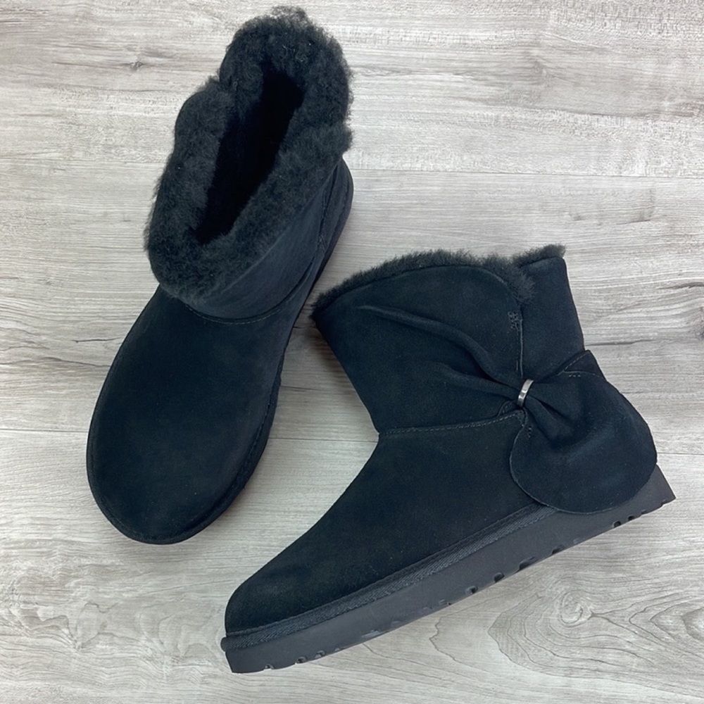 🍁UGG🍁 CLASSIC MINI TWIST BOOTS